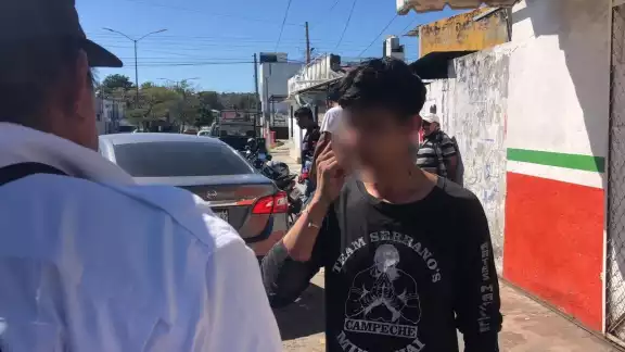 Luego de robar una pantalla, un ladrón estuvo a punto de ser linchado en Campeche Luego de robar una pantalla, un ladrón estuvo a punto de ser linchado en Campeche