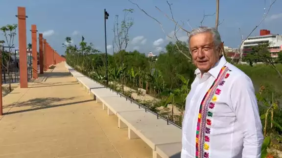 El presidente AMLO habla sobre los megaproyectos del sureste El presidente AMLO habla sobre los megaproyectos del sureste