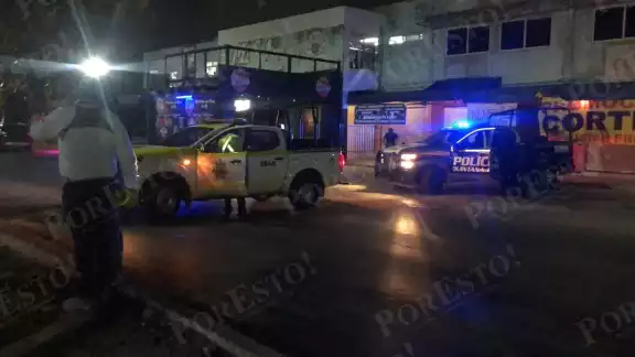 La policía de Quintana Roo acordonó la zona tras el incidente La policía de Quintana Roo acordonó la zona tras el incidente