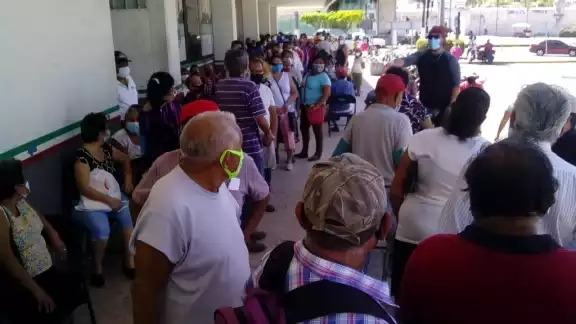 Tan solo el padrón de personas de la tercera edad cuenta con 56 mil 292 beneficiarios.
