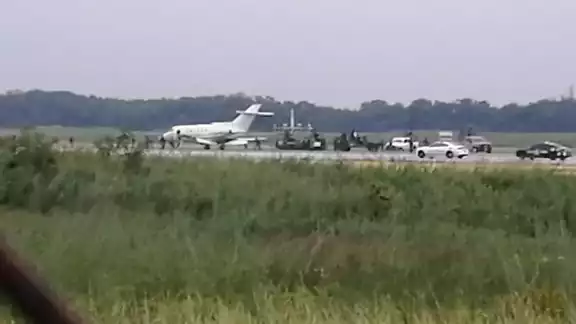 En el jet localizado en el Aeropuerto de Chetumal se encontró tonelada y media de cocaína. Foto: Por Esto! En el jet localizado en el Aeropuerto de Chetumal se encontró tonelada y media de cocaína. Foto: Por Esto!