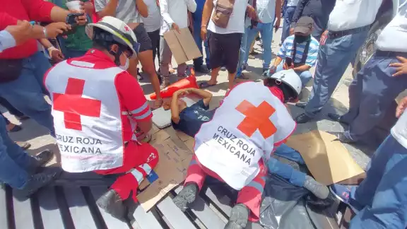 El hombre fue trasladado a una clínica particular El hombre fue trasladado a una clínica particular