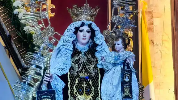 Este jueves terminaron las fiestas en honor de la Santísima Virgen del Carmen. Este jueves terminaron las fiestas en honor de la Santísima Virgen del Carmen.