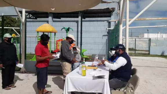Se entregaron los primero apoyos a mil 360 pescadores