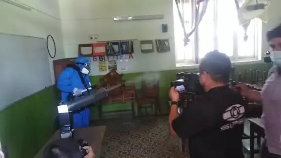 INE y IEPAC supervisaron esta mañana los trabajos de sanitización INE y IEPAC supervisaron esta mañana los trabajos de sanitización