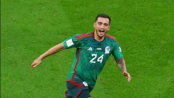 Luis Chávez hace su segundo gol en Rusia Luis Chávez hace su segundo gol en Rusia