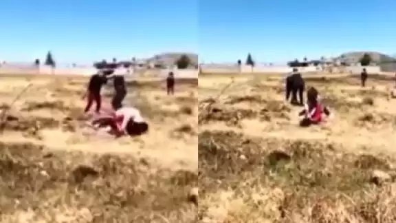 Al lugar llegó la policía, aunque al momento no hay reporte de personas detenidas. Al lugar llegó la policía, aunque al momento no hay reporte de personas detenidas.