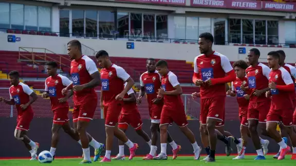 Panamá enfrentará a México por el liderato del Octagonal Panamá enfrentará a México por el liderato del Octagonal
