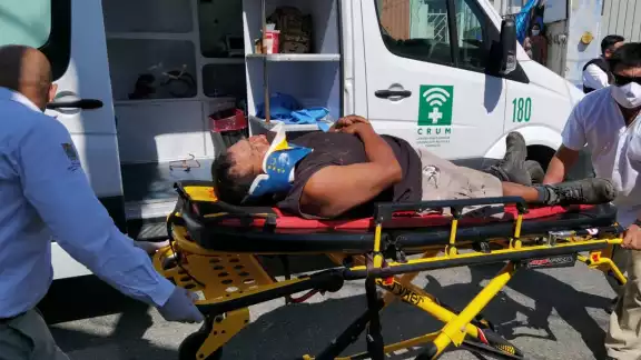 Los involucrados fueron dos hombres y una mujer, quienes quedaron con lesiones importantes