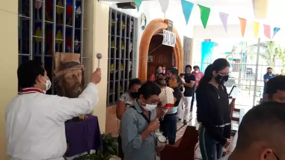 La imposición de las cenizas se cambió por la pandemia de COVID-19 La imposición de las cenizas se cambió por la pandemia de COVID-19