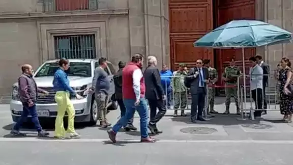 Gobernadores de Morena llegan a Palacio Nacional