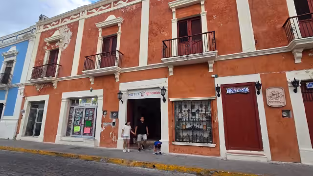 AMHYM alerta por caída histórica en ocupación hotelera