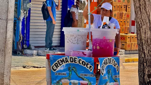 Emprendedores afirmaron que los inspectores buscan supuestamente cualquier pretexto para aplicar cobros irregulares por los cuales no les dan recibo.