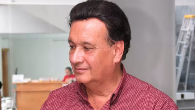 Fallece Gustavo Adolfo Ferrer, voz de 'En familia con Chabelo'