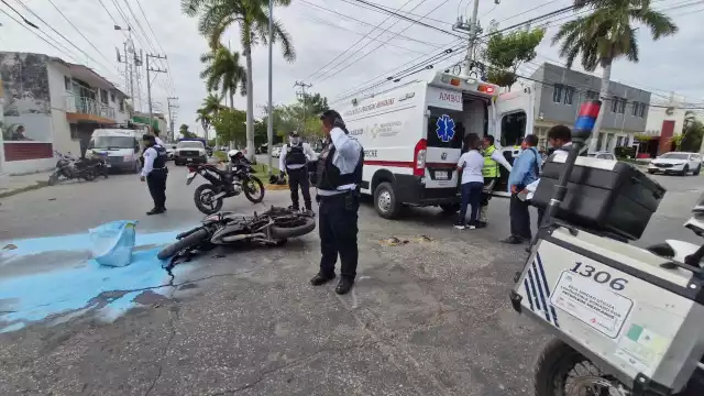 Dos jóvenes lesionados tras accidente en la avenida Miguel Alemán