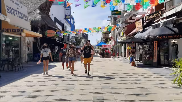 La Quinta Avenida, luce un poco vacía