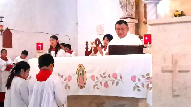 Se desborda la fe por la morenita del Tepeyac en Dzitbalché