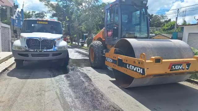 Elementos de Transito Municipal tuvieron que cerrar el carril a la circulación vehicular para evitar accidentes