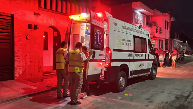Un hombre resultó lesionado con machete tras una riña en la colonia Carmelo.