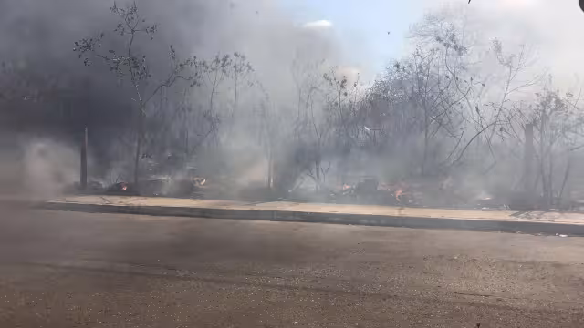 El fuego comenzó por un vecino que intentó quemar su basura