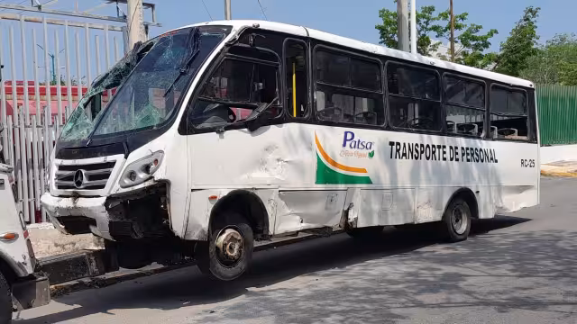 Solamente se registraron graves daños en el autobús