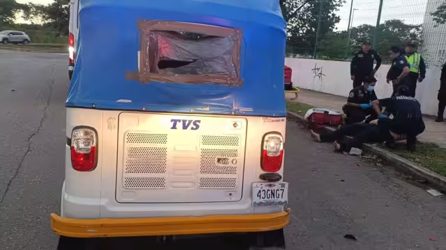 Agentes de la SSP acudieron a Ciudad Caucel, donde un mototaxista estaba completamente ebrio.