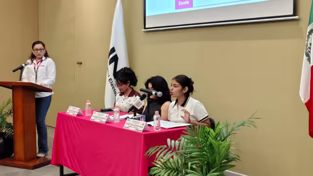 Tres yucatecas ganaron el concurso Líderes Cívicas 2025 organizado por el INE