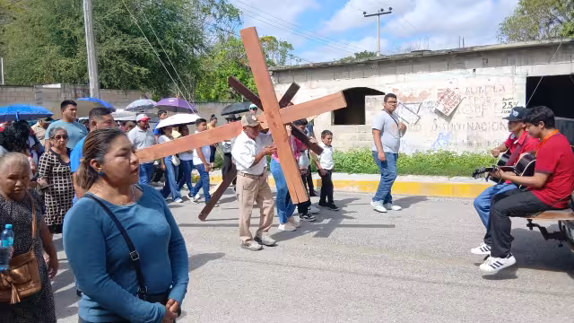 Con fe y fervor, católicos recuerdan la pasión de Cristo en Campeche