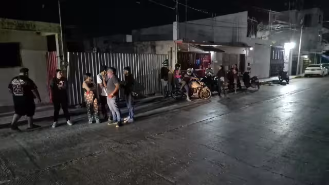 Vecinos intentan confrontar a hombre acusado de difundir video íntimo