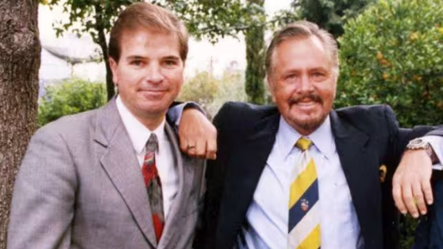 Gil y Paco, fueron grandes amigos y él reveló el motivo de su salida en su libro. Foto: Especial