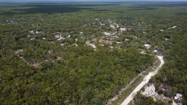 El predio es propiedad de Cayetano Nieto, pero fue despojado usando la fe notarial de un Notario muerto y de otro que no estaba en funciones
