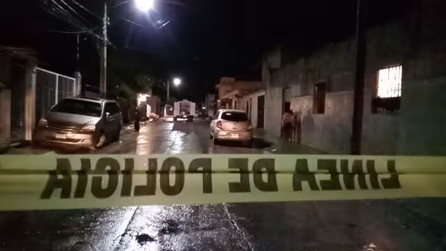 Servicios Periciales acudieron para procesar el área y hacer el levantamiento del cuerpo