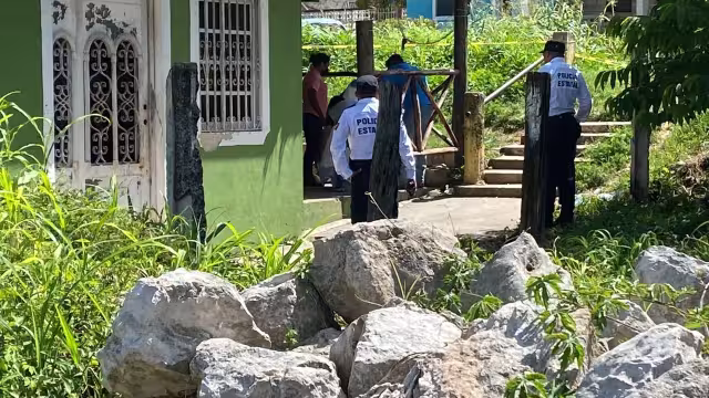 La Policía Estatal de Campeche acordonó el área para el levantamiento del cuerpo