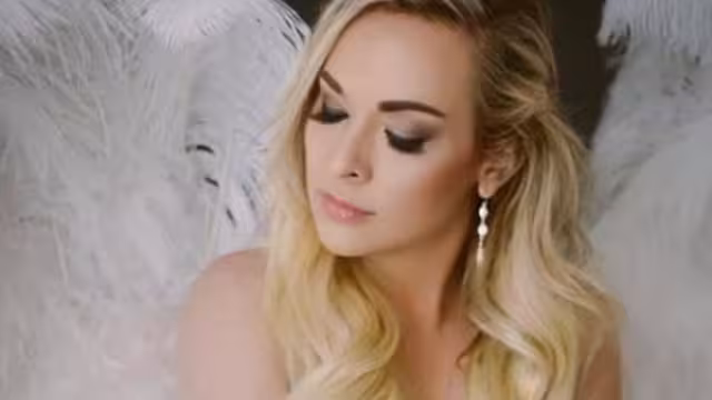 Maestra de Onlyfans gana más de 50 mil dólares