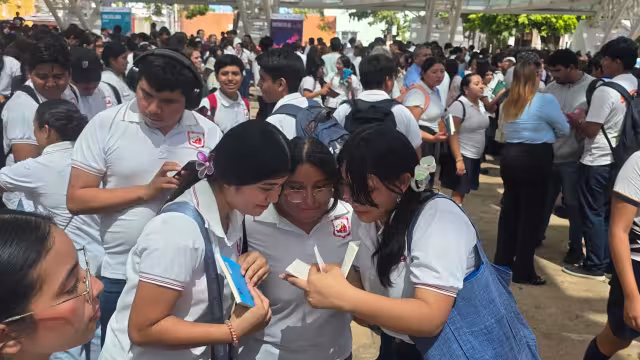 Hecelchakán lidera en titulados hablantes de lenguas indígenas