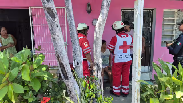 Motocicleta impactada por camioneta en Campeche; pareja logra acuerdo