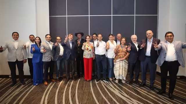 Los partidos PAN, PRI y PRD dieron a conocer este lunes el método para elegir a su candidato presidencial para las elecciones de 2024.

