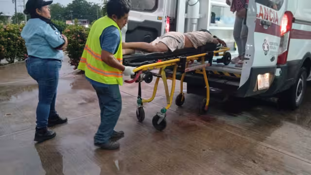 Accidente en Escárcega–Champotón: motociclista lesionado tras derrape