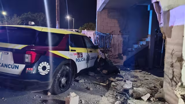 Décima unidad policial siniestrada en Cancún durante persecución