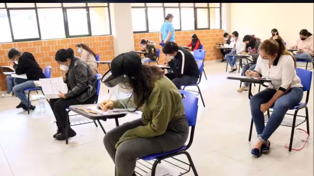 Los estudiantes que presentaron el examen COMIPEMS 2022 podrán saber si quedaron en la preparatoria de su preferencia o no