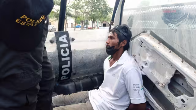 El hombre fue detenido en una breve persecución