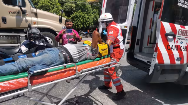 El abuelito fue trasladado de emergencia a un hospital debido a la gravedad de sus heridas