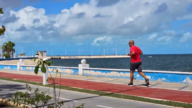 Persisten lluvias en Campeche por influencia del Frente Frío 43.