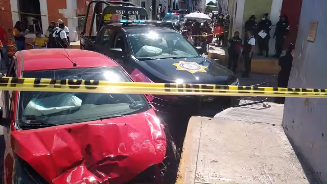 Las mujeres policías viajaban a bordo de una patrulla llamada "Mujer Valiente"