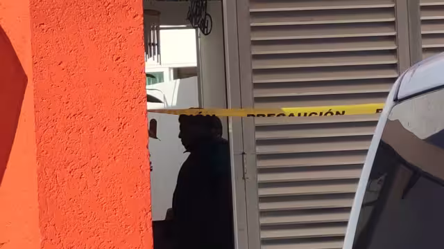 Un hombre fue detenido en flagrancia dentro de una notaría sobre la avenida Adolfo Ruiz Cortines, en el barrio Guadalupe.