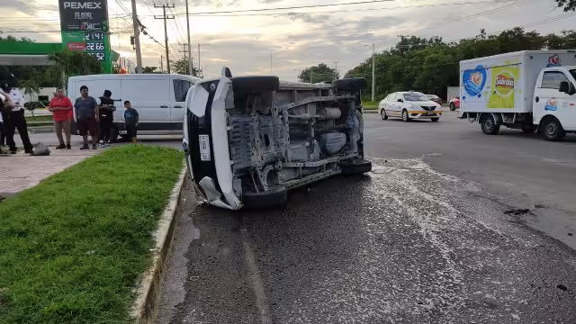 Varias personas pidieron ayuda a los número de emergencia durante la mañana de este martes