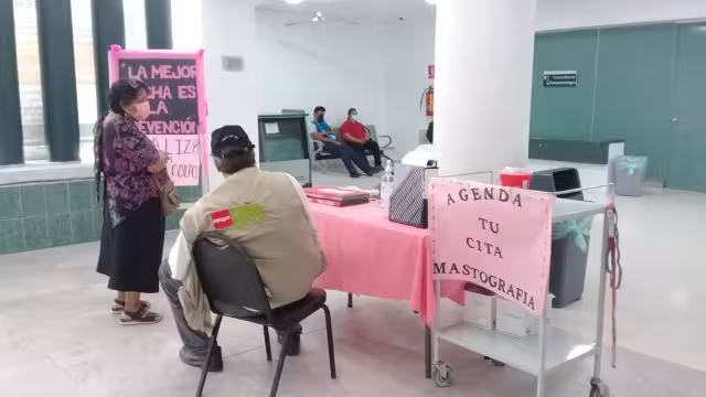 La mastografía ayuda a detectar anormalidades en los senos