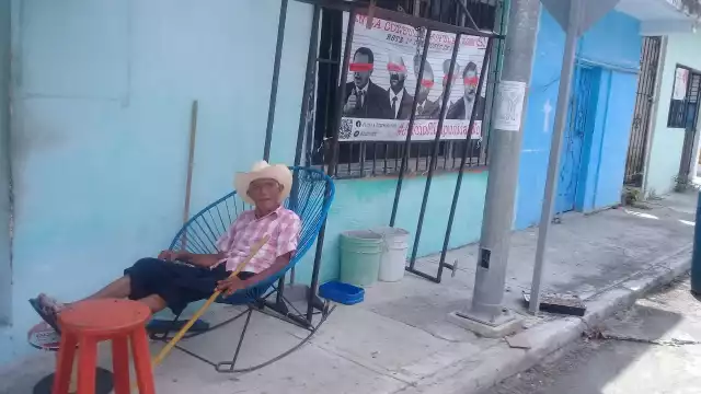 El abuelito recordó lo vivido durante el sexenio de Carlos Salinas de Gortari y el Fobaproa, que le quitó su patrimonio en Tabasco