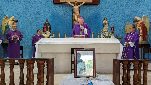 Se celebró una misa de despedida por el reciente fallecimiento del sacerdote Miguel Erales