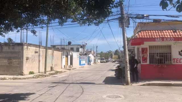 El propietario del negocio y el domicilio que fue baleado declaró a los agentes investigadores que no ha recibido llamadas de extorsión.